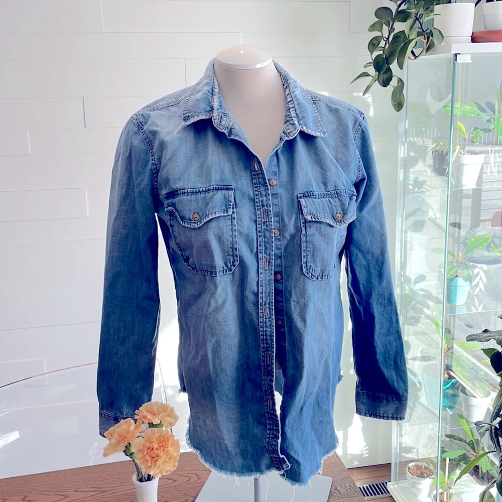 Garage button down long sleeve jean shirt - small
